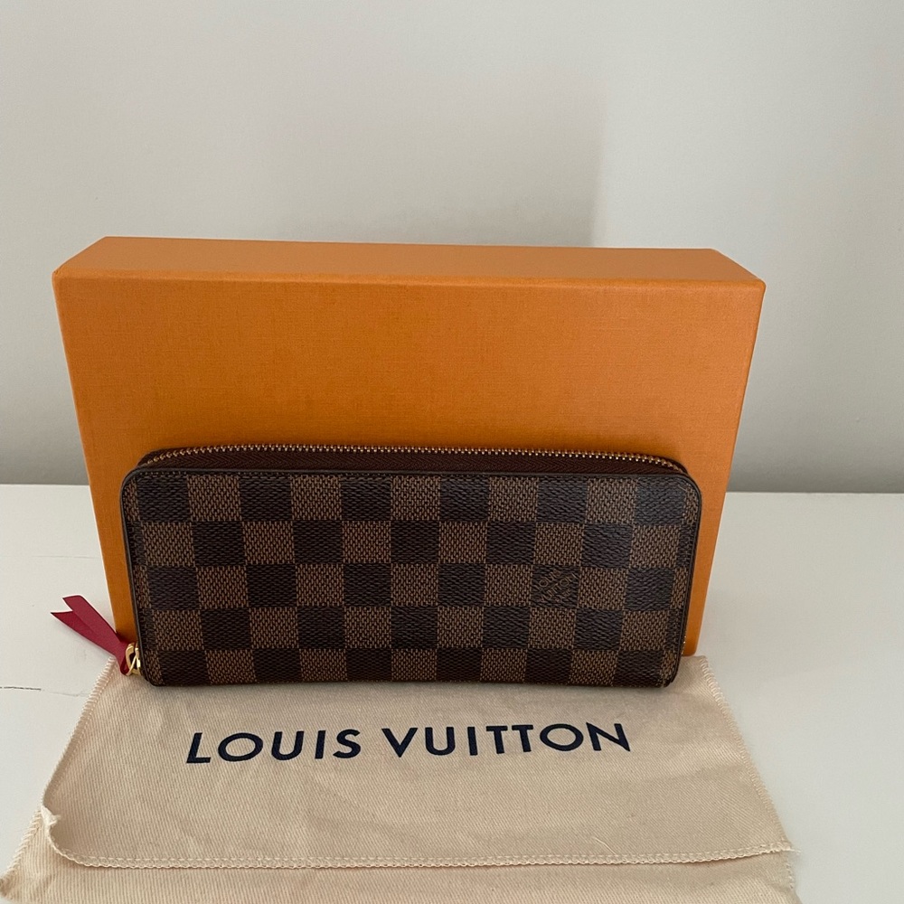 Authentic Louis Vuitton Damier Clemence Wallet